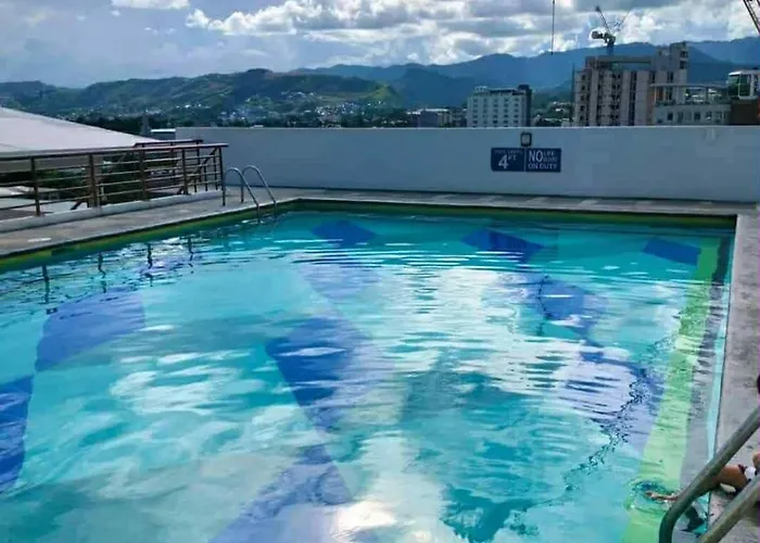 Penthouse A Near It Park 4*