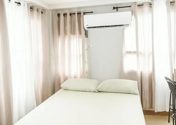 Penthouse A Near It Park 民宿 宿务